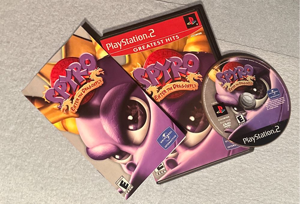 Spyro:  Enter the Dragonfly - Sony PlayStation 2 (PS2) (Universal Interactive - 1) video game collectible [Barcode 051581603630] - Main Image 3