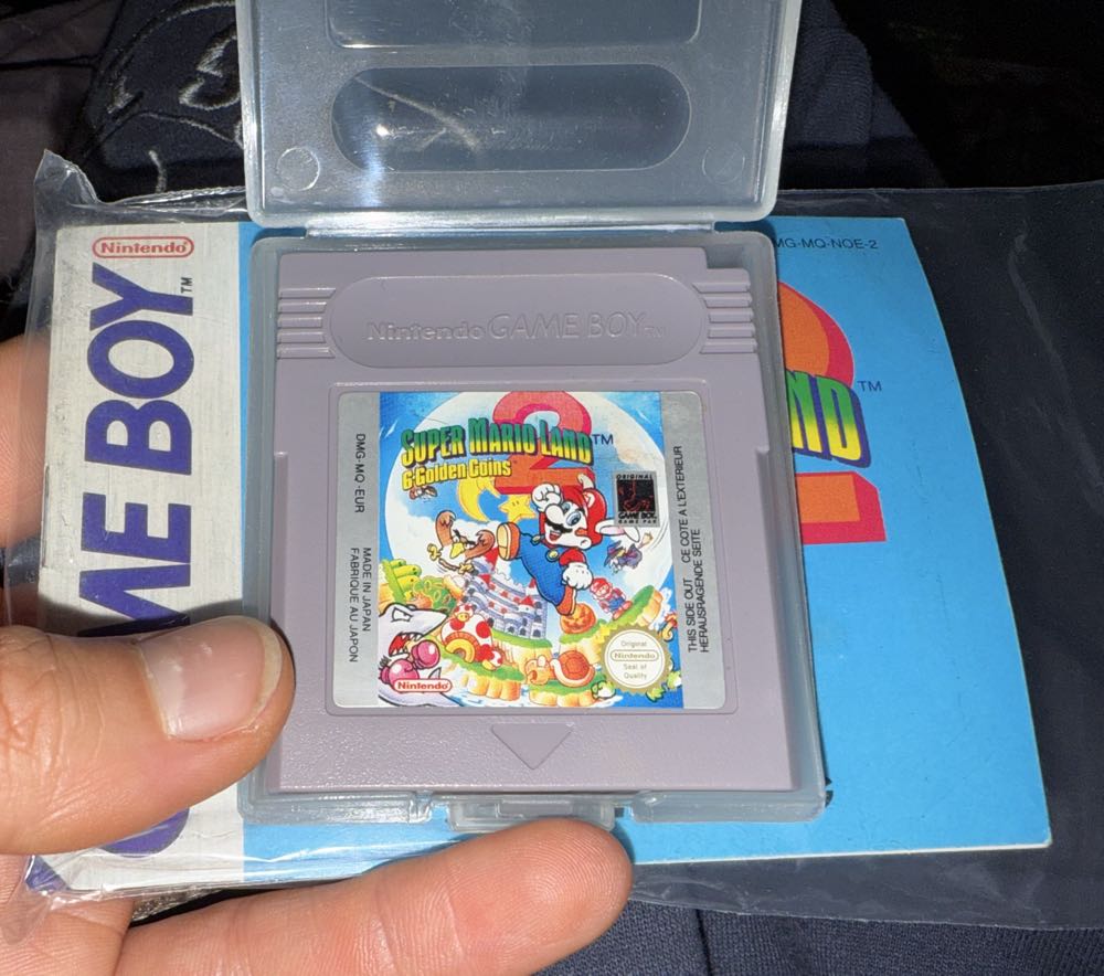 Super Mario Land 2: 6 Golden Coins - Nintendo Game Boy (Nintendo) video game collectible - Main Image 2