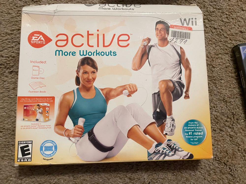 EA Sports Active More Workouts - Nintendo Wii ((EA) Electronic Arts - 2) video game collectible [Barcode 014633194098] - Main Image 4