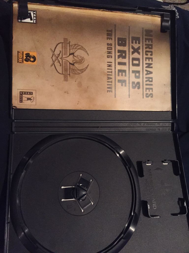 Mercenaries: Playground of Destruction - Sony PlayStation 2 (PS2) video game collectible - Main Image 2