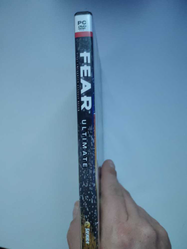 F.E.A.R. Ultimate  - PC (Sierra Entertainment - 1) video game collectible [Barcode 3348542216570] - Main Image 3