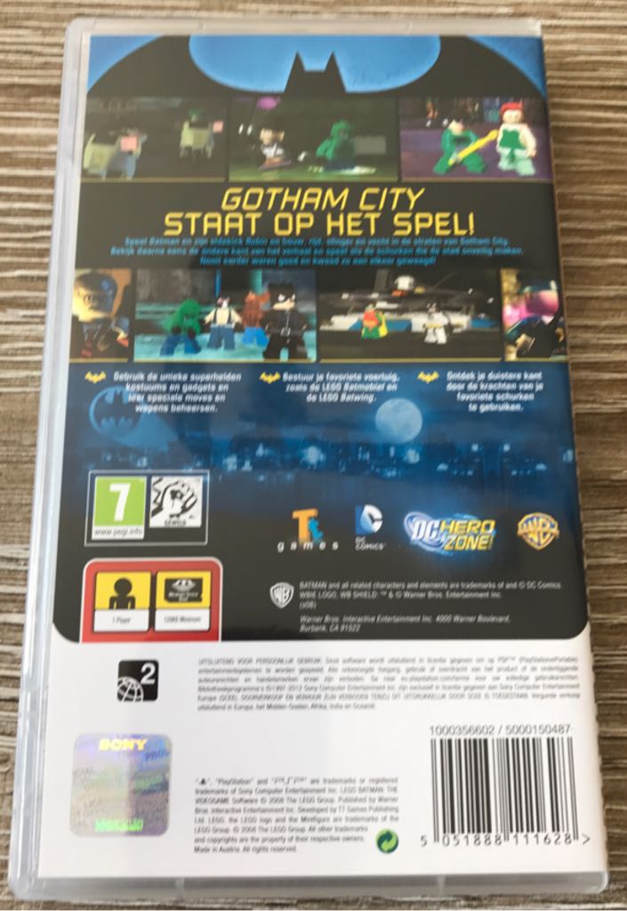 LEGO Batman The Video Game - Sony PlayStation Portable (PSP) (1) video game collectible - Main Image 2