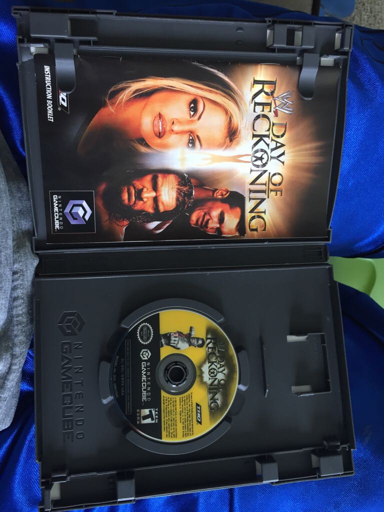 WWE DAY OF RECKONING - Nintendo GameCube video game collectible - Main Image 2