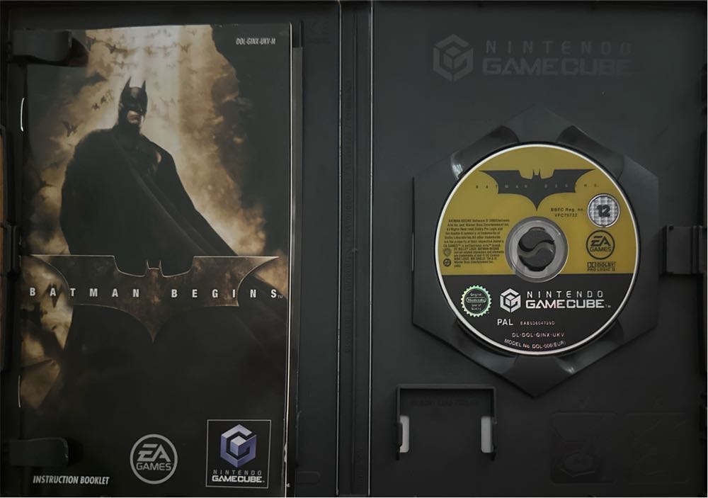 Batman Begins - Nintendo GameCube ((EA) Electronic Arts - 1) video game collectible [Barcode 5030935044546] - Main Image 3