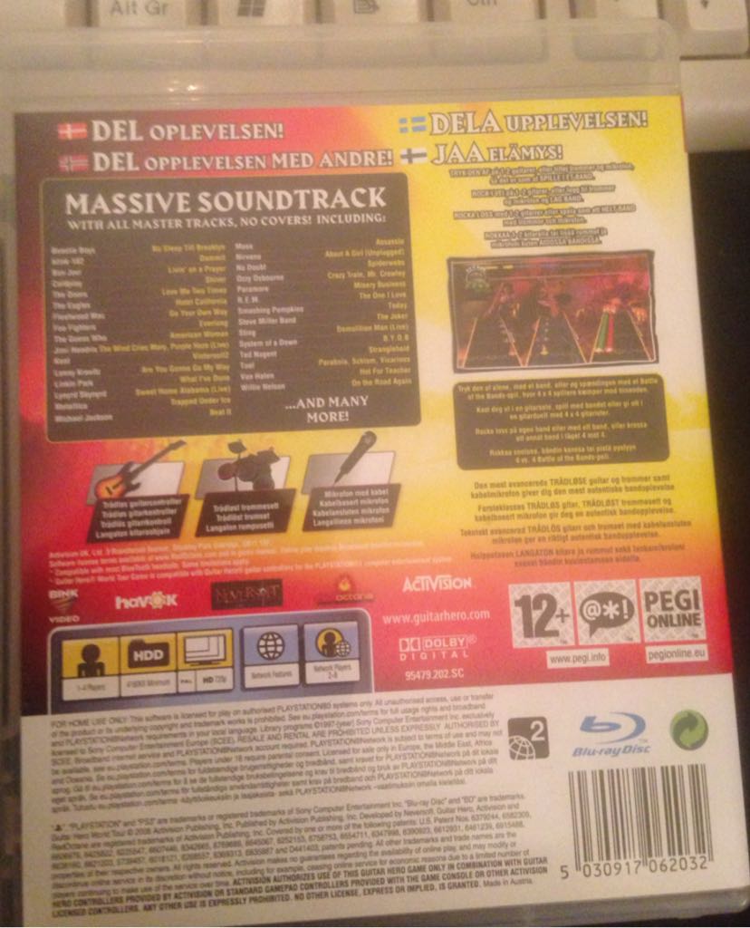 Guitar Hero: World Tour - Sony PlayStation 3 (PS3) (Activision - 1-4) video game collectible [Barcode 5030917062032] - Main Image 2