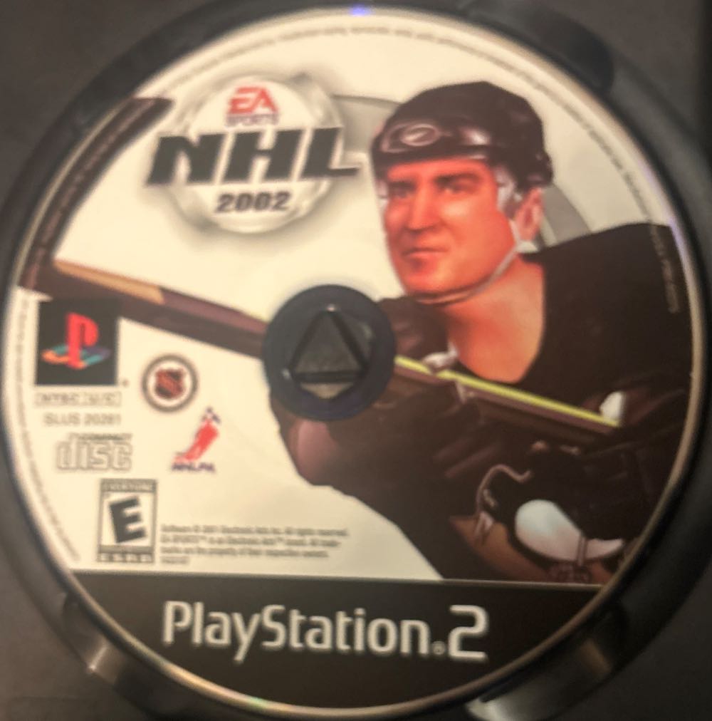 NHL 2002 - Sony PlayStation 2 (PS2) (Electronic Arts/EA Games - 1-2) video game collectible [Barcode 014633143317] - Main Image 3
