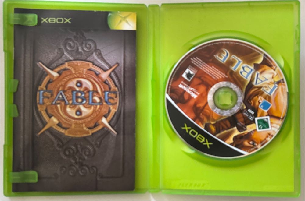 Fable - Microsoft Xbox (Mircosoft Game Studio - 1) video game collectible [Barcode 805529493384] - Main Image 3