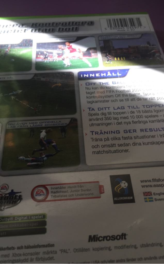 FIFA Football 2004 - Microsoft Xbox (1-4) video game collectible [Barcode 5030945034971] - Main Image 2