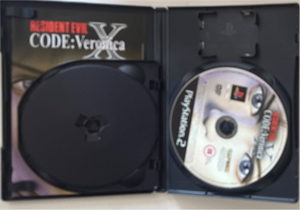 Resident Evil - Code: Veronica X - Sony PlayStation 2 (PS2) (Capcom - 1) video game collectible [Barcode 5055060920053] - Main Image 4