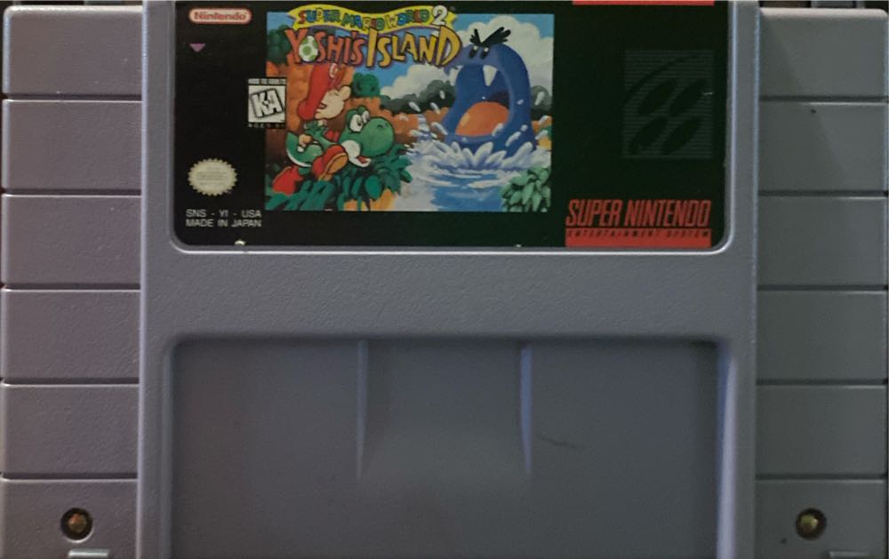 Super Mario World 2: Yoshis Island - Nintendo Super Nintendo Entertainment System (SNES) (Nintendo) video game collectible - Main Image 4