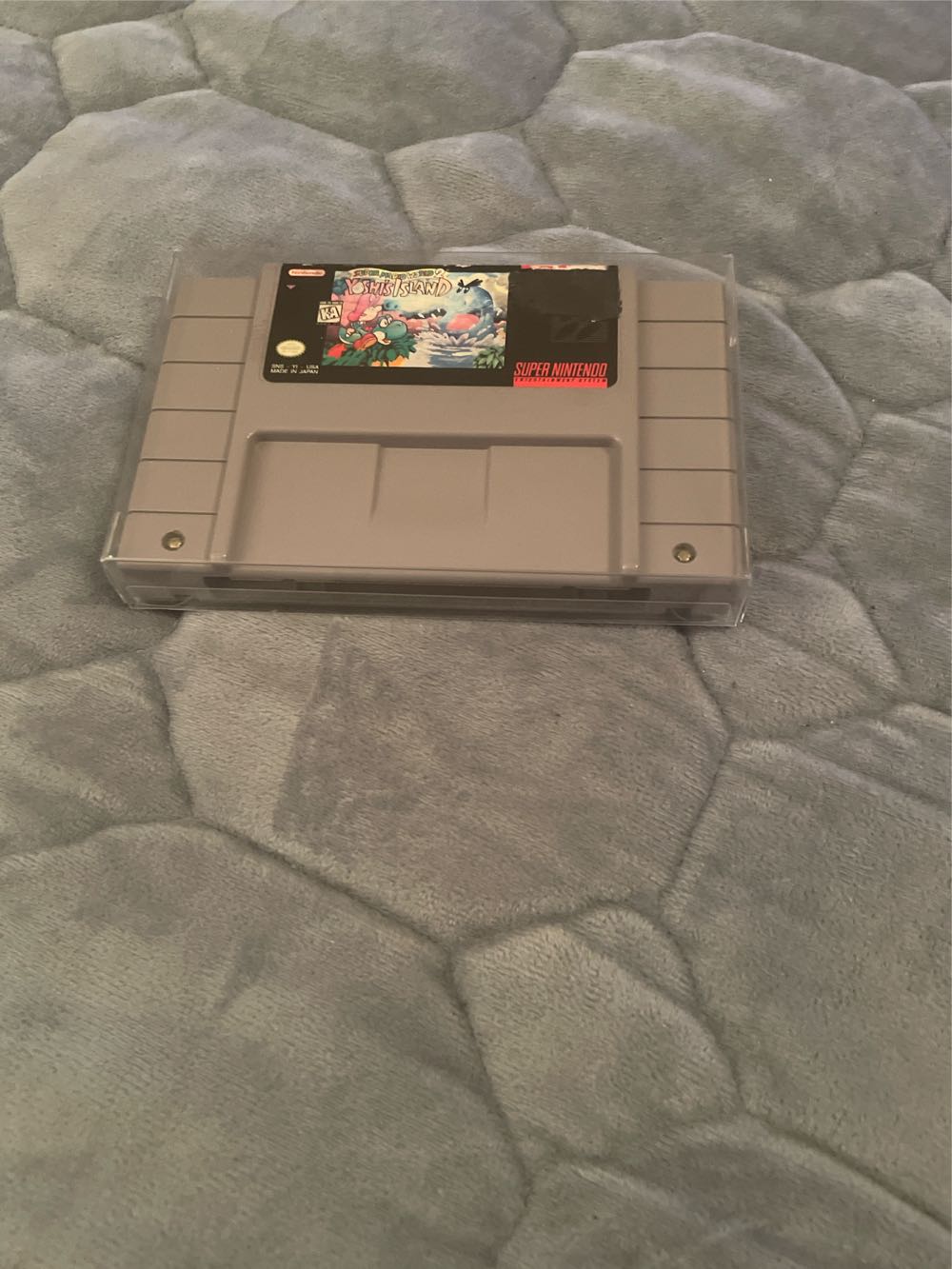 Super Mario World 2: Yoshis Island - Nintendo Super Nintendo Entertainment System (SNES) (Nintendo - 1) video game collectible - Main Image 2