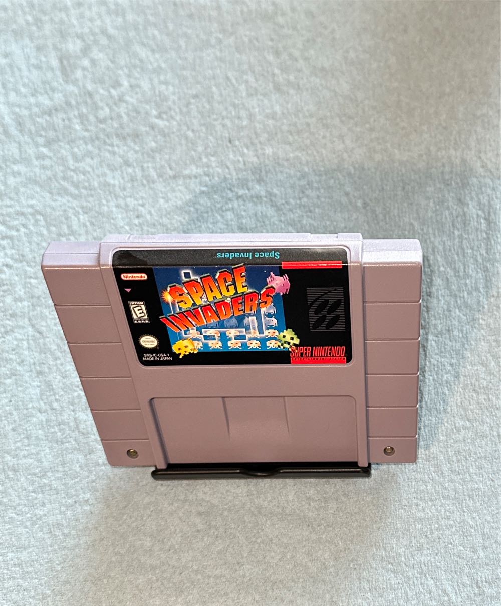 Space Invaders - Nintendo Super Nintendo Entertainment System (SNES) video game collectible - Main Image 3
