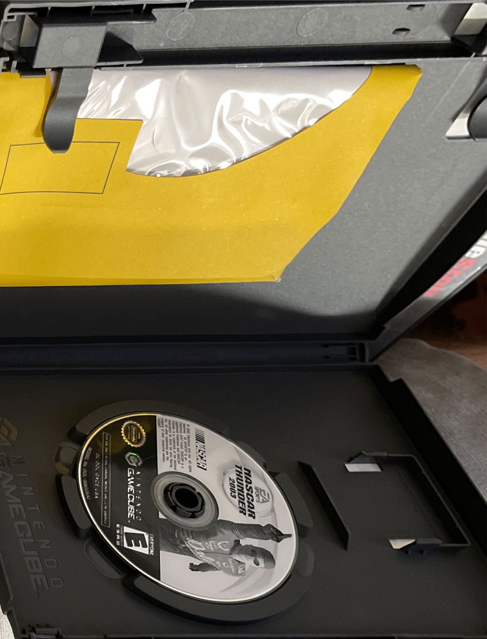 Nascar Thunder 2003 - Nintendo GameCube video game collectible [Barcode 1463314528] - Main Image 3