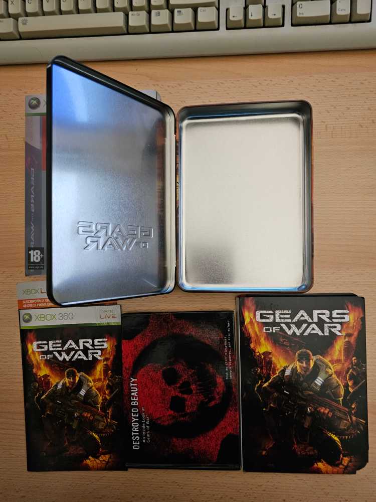 Gears Of War Limited Edition - Microsoft Xbox 360 (Epic Games - 2) video game collectible [Barcode 882224262682] - Main Image 4