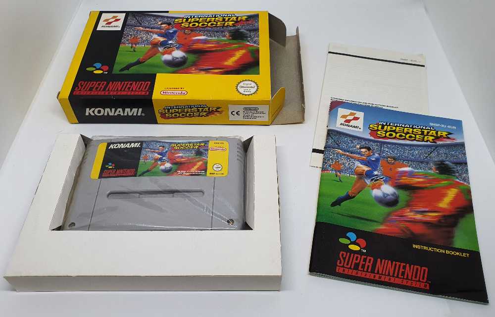 International Superstar Soccer - Nintendo Super Nintendo Entertainment System (SNES) (Super Nintendo - 2) video game collectible [Barcode 083717150206] - Main Image 3