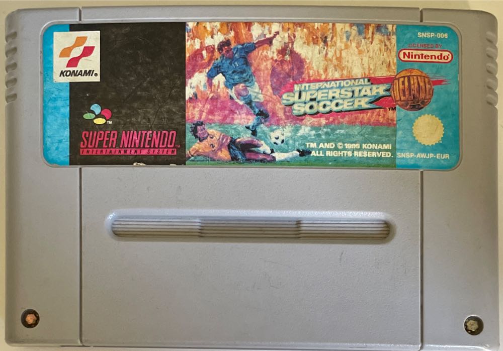 International Superstar Soccer - Nintendo Super Nintendo Entertainment System (SNES) video game collectible - Main Image 2