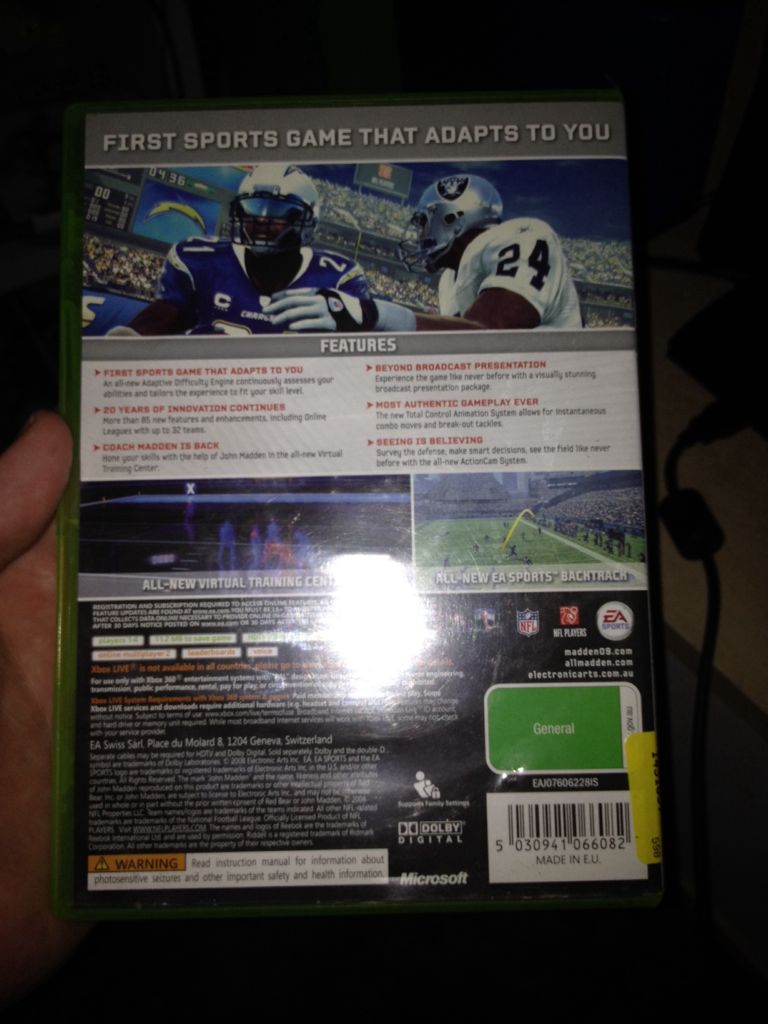 Madden 09 - Microsoft Xbox 360 video game collectible - Main Image 2