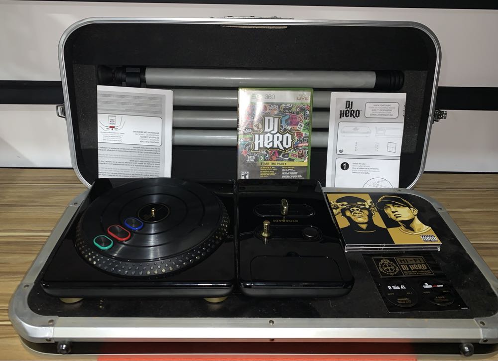 DJ Hero: Renegade Edition - Microsoft Xbox 360 (Activision - 1) video game collectible [Barcode 047875960497] - Main Image 2