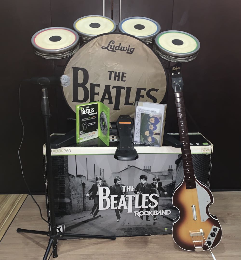 The Beatles: Rock Band (Limited Edition) - Microsoft Xbox 360 (MTV Games - 1-6) video game collectible [Barcode 014633168495] - Main Image 2