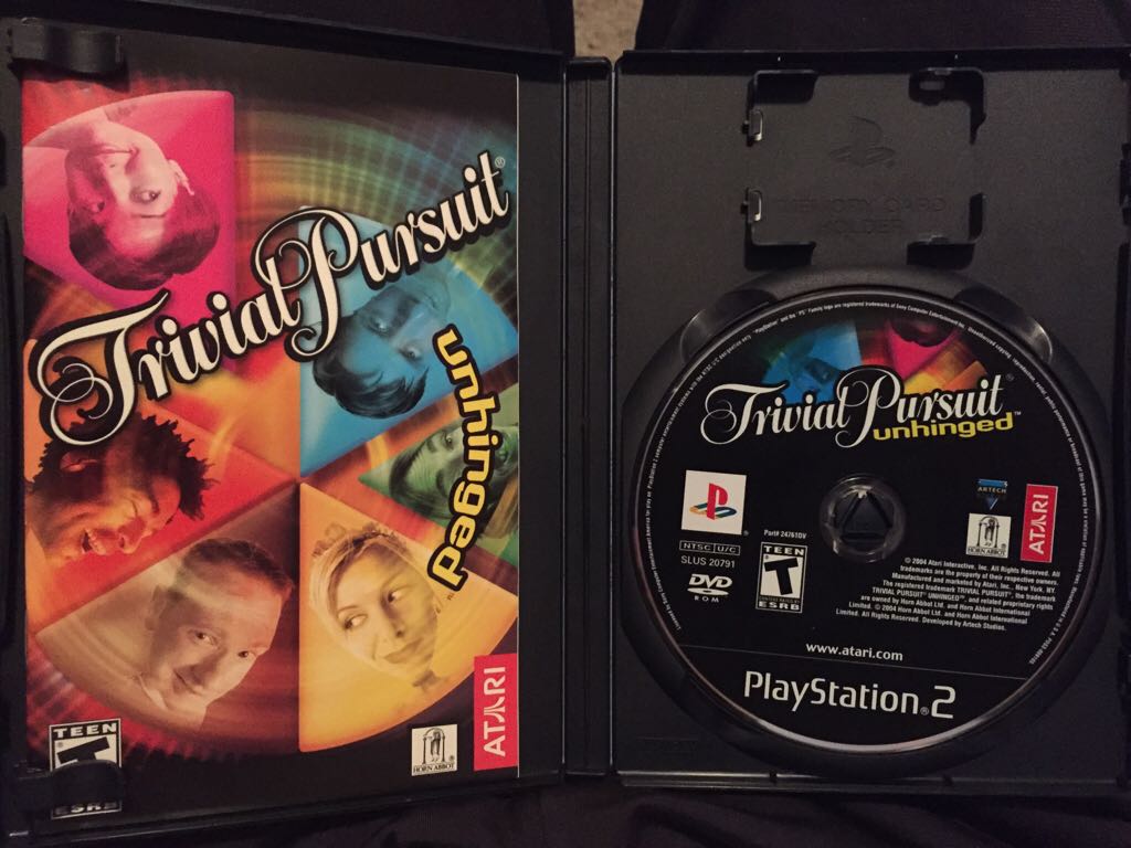 Trivial Pursuit: Unhinged - Sony PlayStation 2 (PS2) video game collectible - Main Image 2
