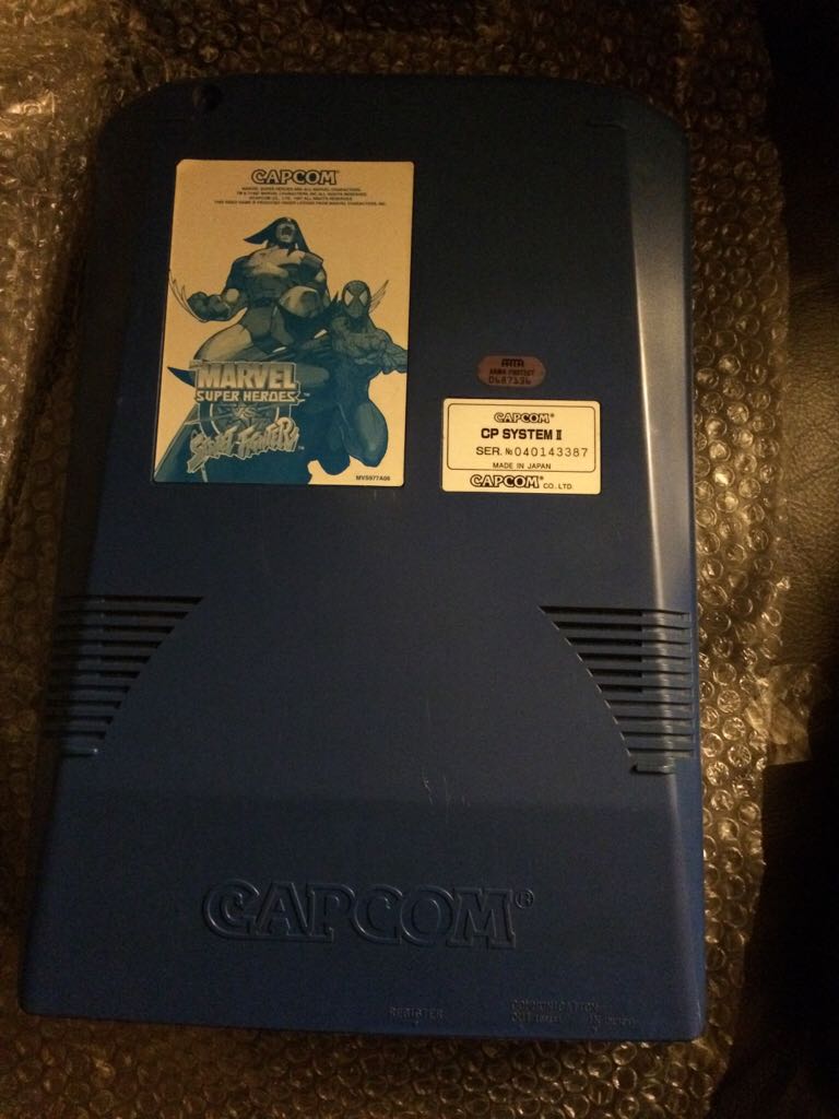 Marvel Super Heroes vs. Street Fighter - Arcade (Com Pic) video game collectible - Main Image 2