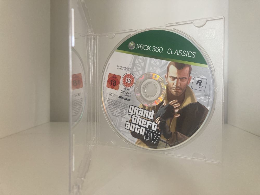 Gta IV - Microsoft Xbox 360 video game collectible - Main Image 3