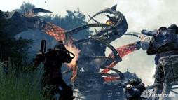 Lost Planet: 2 - Microsoft Xbox 360 (Capcom - 4) video game collectible [Barcode 013388330195] - Main Image 2
