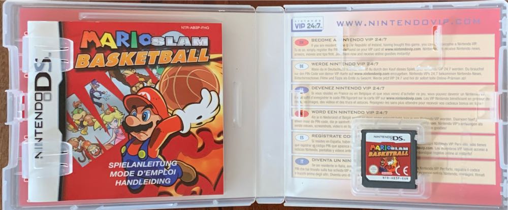 Mario Slam Basketball - Nintendo DS (Nintendo - 4) video game collectible [Barcode 045496463663] - Main Image 3