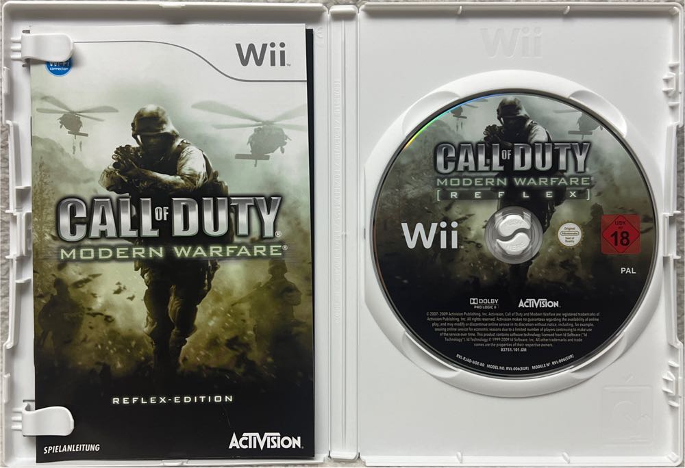Call of Duty: Modern Warfare: Reflex Edition: Zombie Mode - Nintendo Wii (Activision Blizzard - 2) video game collectible [Barcode 5030917070921] - Main Image 2
