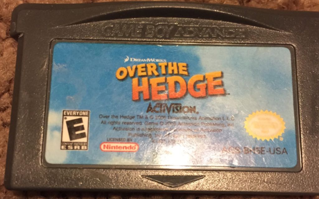 Over The Hedge - Nintendo Game Boy Advance (GBA) (Activision/Universal Brand Development - 1) video game collectible [Barcode 047875814578] - Main Image 2