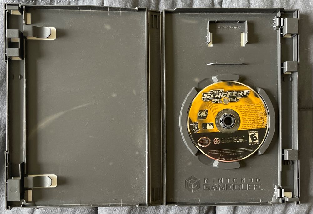MLB SlugFest 2003 - Nintendo GameCube (Midway Games - 1-4) video game collectible [Barcode 031719198566] - Main Image 3