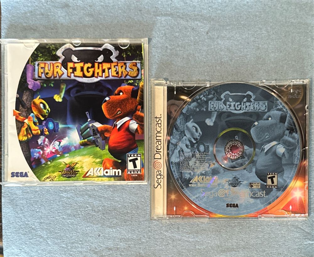 Fur Fighters - Sega Dreamcast (Acclaim Enternainment - 1-4) video game collectible [Barcode 021481832188] - Main Image 4