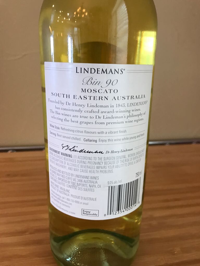 Lindemans Moscato  - Moscato wine collectible [Barcode 012354000148] - Main Image 2
